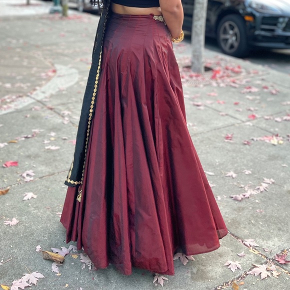 Lehenga set with dupatta - Picture 3 of 4